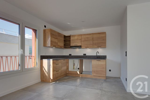 Appartement F4 &agrave; louer - 4 pi&egrave;ces - 87,92 m2 - Sallanches - 74 - RHONE-ALPES