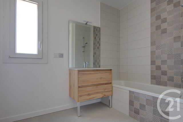 Appartement T3 &agrave; louer - 3 pi&egrave;ces - 79,18 m2 - Sallanches - 74 - RHONE-ALPES