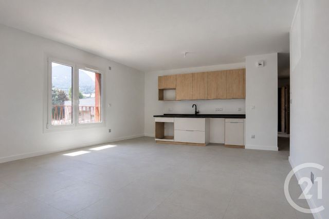Appartement T3 &agrave; louer - 3 pi&egrave;ces - 79,18 m2 - Sallanches - 74 - RHONE-ALPES