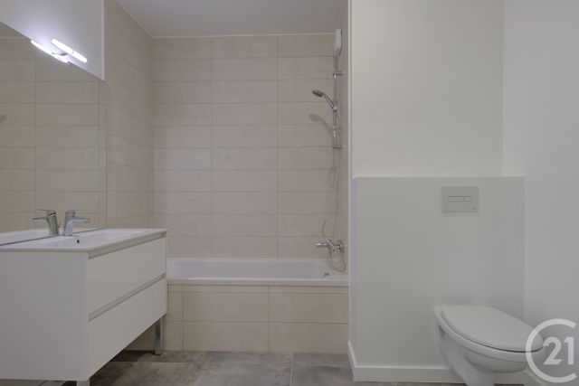 Appartement T2 &agrave; louer - 2 pi&egrave;ces - 45,07 m2 - Sallanches - 74 - RHONE-ALPES