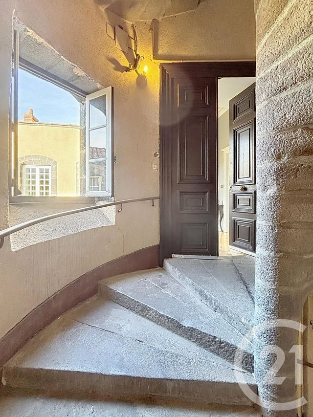 Appartement F6 &agrave; vendre - 6 pi&egrave;ces - 195 m2 - Riom - 63 - AUVERGNE