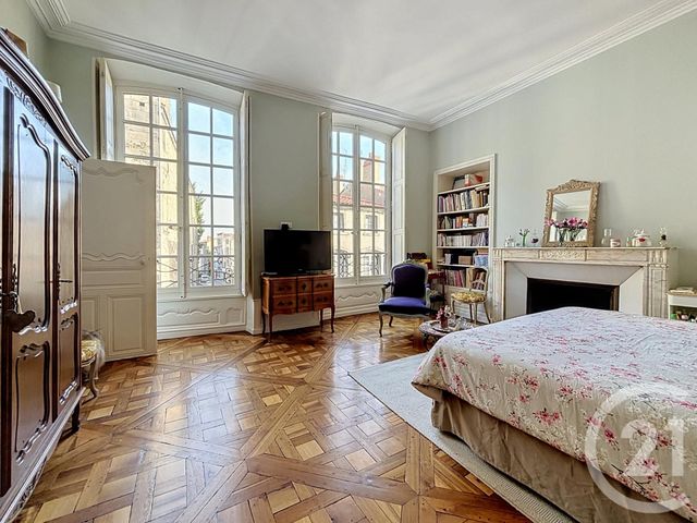 Appartement F6 &agrave; vendre - 6 pi&egrave;ces - 195 m2 - Riom - 63 - AUVERGNE