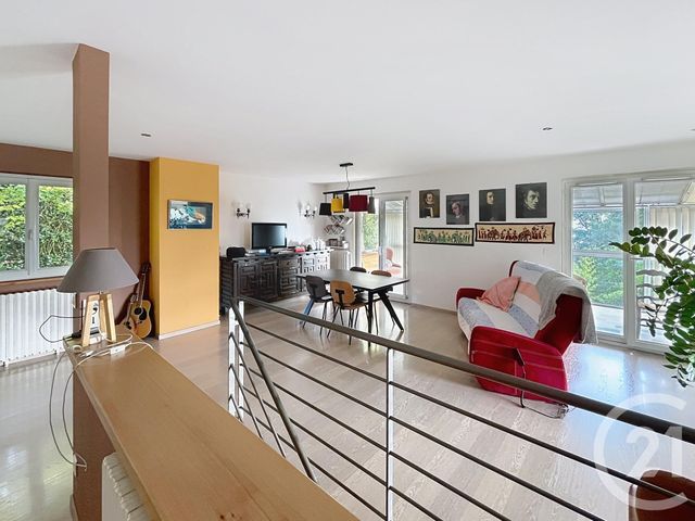 Maison à vendre - 4 pièces - 145,04 m2 - Chatel Guyon - 63 - AUVERGNE