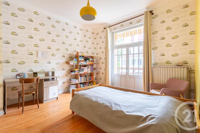 Maison à vendre - 7 pièces - 188 m2 - Chatel Guyon - 63 - AUVERGNE