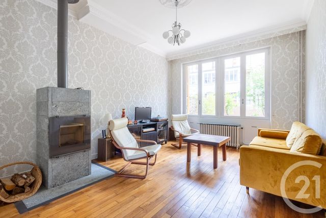 Maison à vendre - 7 pièces - 188 m2 - Chatel Guyon - 63 - AUVERGNE