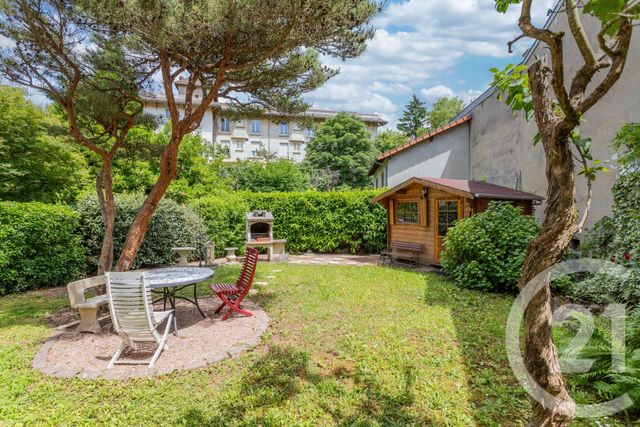 Maison à vendre - 7 pièces - 188 m2 - Chatel Guyon - 63 - AUVERGNE