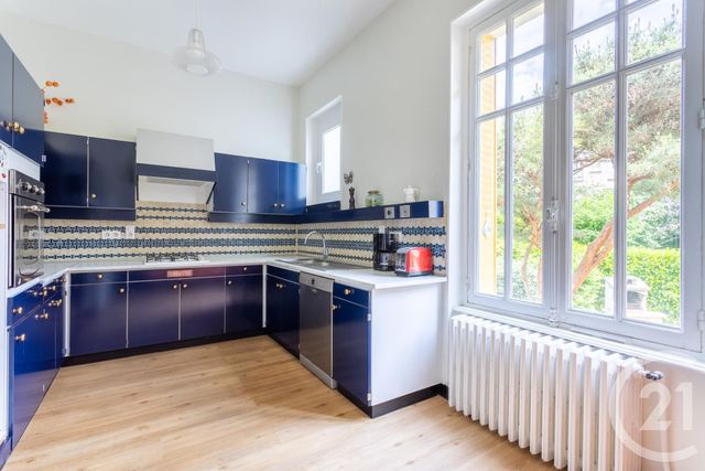 Maison à vendre - 7 pièces - 188 m2 - Chatel Guyon - 63 - AUVERGNE