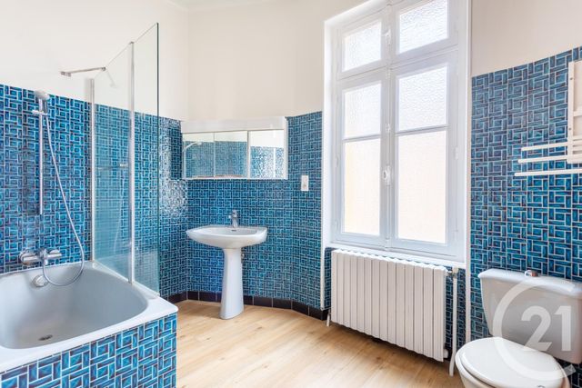 Maison à vendre - 7 pièces - 188 m2 - Chatel Guyon - 63 - AUVERGNE