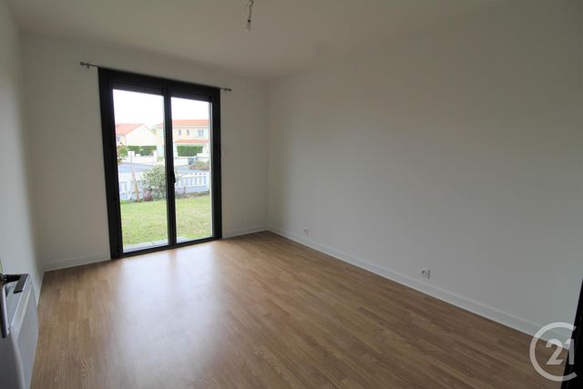 Maison à vendre - 4 pièces - 135 m2 - Chateaugay - 63 - AUVERGNE