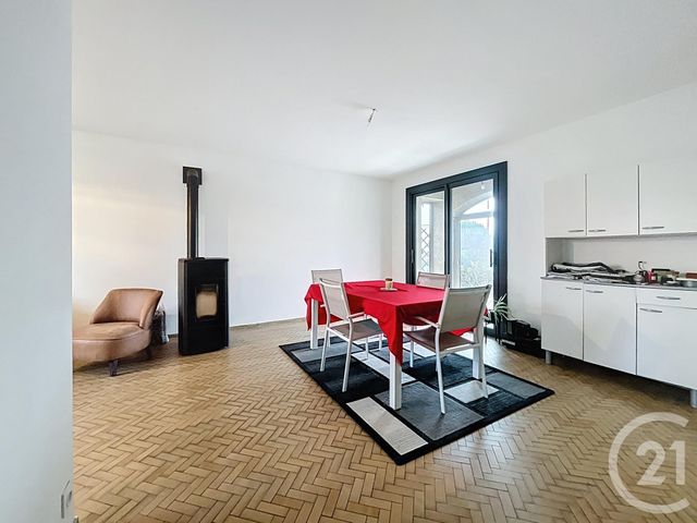 Maison à vendre - 4 pièces - 135 m2 - Chateaugay - 63 - AUVERGNE