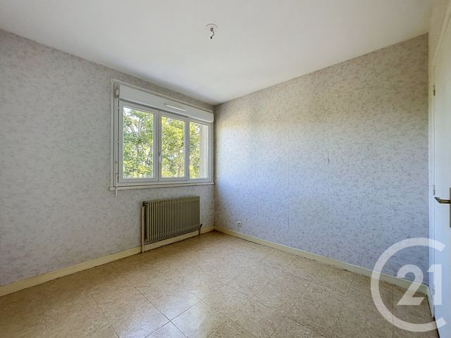 Appartement F4 &agrave; vendre - 4 pi&egrave;ces - 74 m2 - Riom - 63 - AUVERGNE