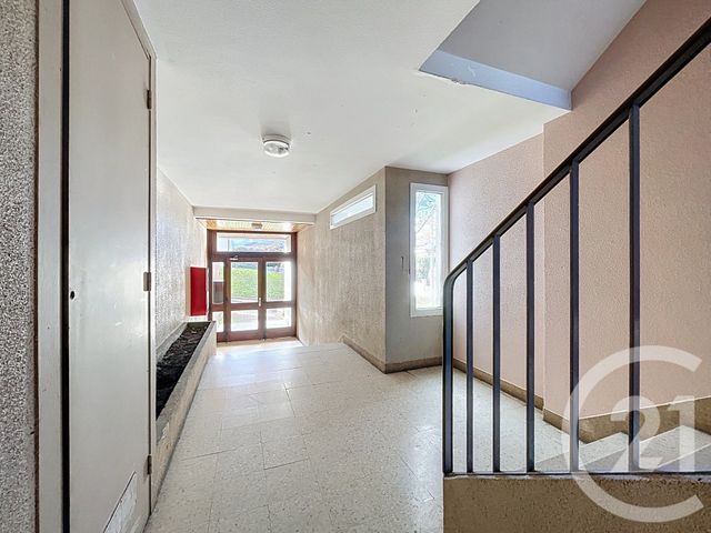 Appartement F4 &agrave; vendre - 4 pi&egrave;ces - 74 m2 - Riom - 63 - AUVERGNE
