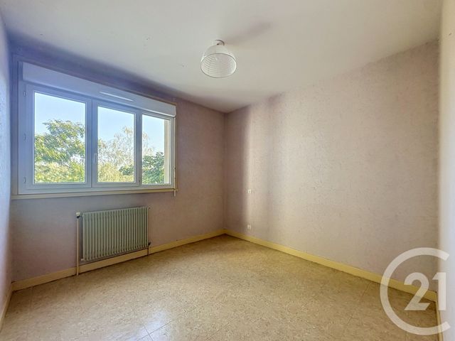 Appartement F4 &agrave; vendre - 4 pi&egrave;ces - 74 m2 - Riom - 63 - AUVERGNE