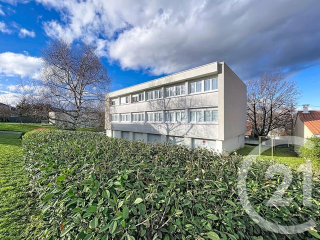 Appartement F4 &agrave; vendre - 4 pi&egrave;ces - 74 m2 - Riom - 63 - AUVERGNE