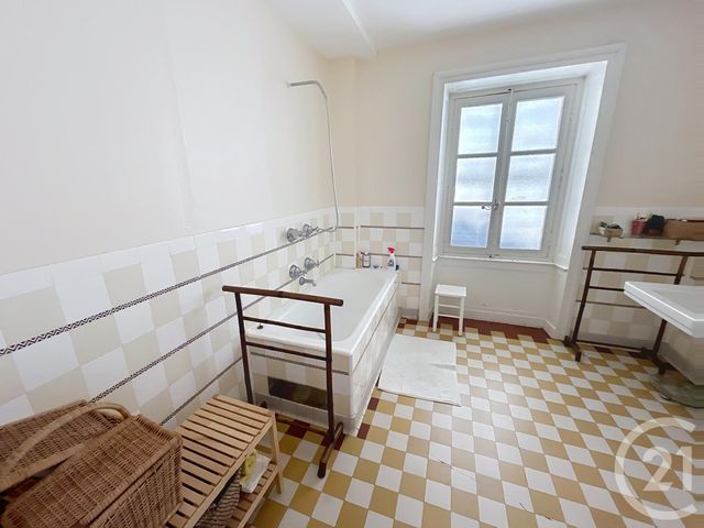 Maison &agrave; vendre - 13 pi&egrave;ces - 415 m2 - Chambaron Sur Morge - 63 - AUVERGNE