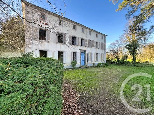 Maison &agrave; vendre - 13 pi&egrave;ces - 415 m2 - Chambaron Sur Morge - 63 - AUVERGNE