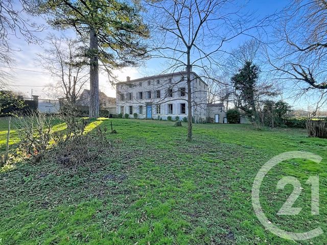 Maison &agrave; vendre - 13 pi&egrave;ces - 415 m2 - Chambaron Sur Morge - 63 - AUVERGNE