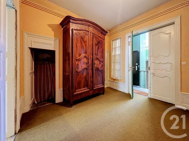 Appartement F5 &agrave; vendre - 5 pi&egrave;ces - 198,06 m2 - Riom - 63 - AUVERGNE