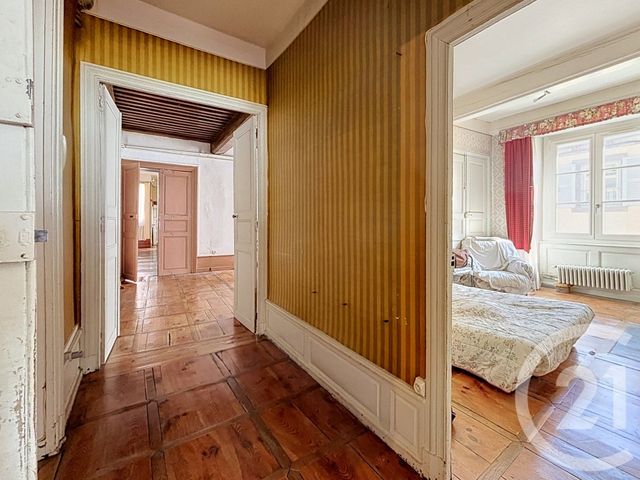 Appartement F5 &agrave; vendre - 5 pi&egrave;ces - 198,06 m2 - Riom - 63 - AUVERGNE