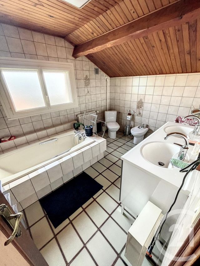 Maison &agrave; vendre - 7 pi&egrave;ces - 131 m2 - Riom - 63 - AUVERGNE