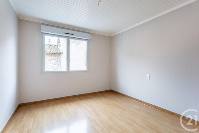 Appartement F4 à vendre - 4 pièces - 105 m2 - Chatel Guyon - 63 - AUVERGNE