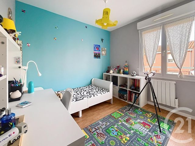 Maison à vendre - 4 pièces - 76,17 m2 - Gerzat - 63 - AUVERGNE