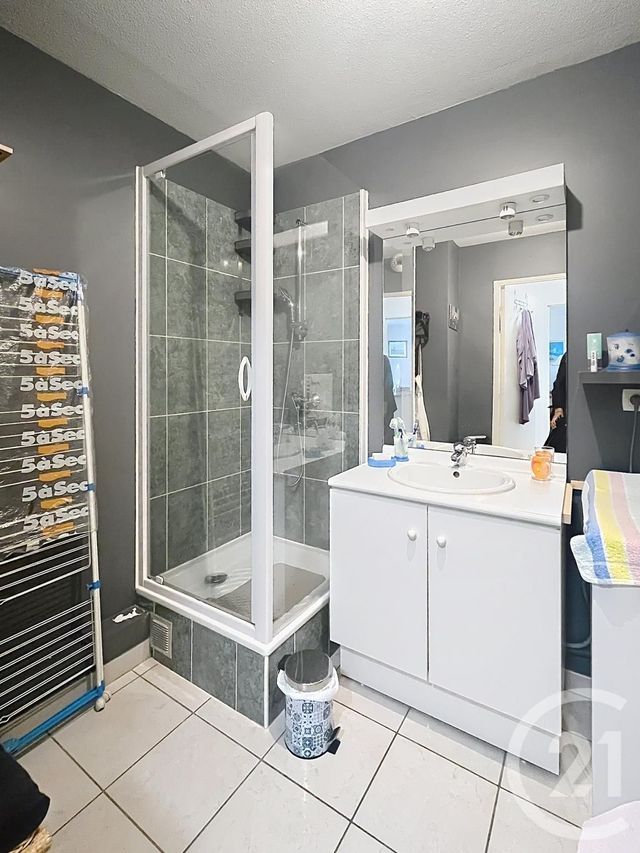 Appartement F2 &agrave; vendre - 2 pi&egrave;ces - 43,02 m2 - Riom - 63 - AUVERGNE