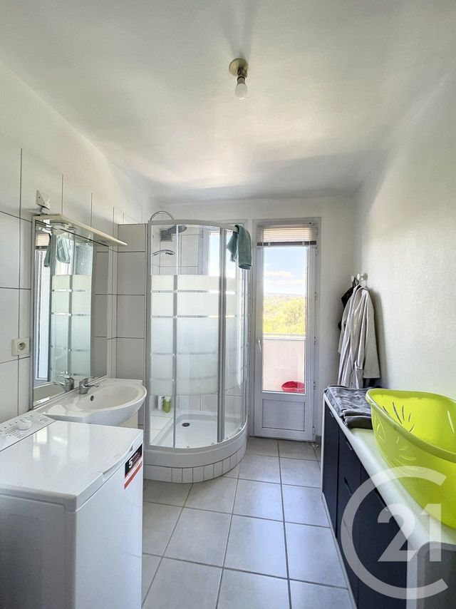 Appartement F2 à vendre - 3 pièces - 53,40 m2 - Riom - 63 - AUVERGNE