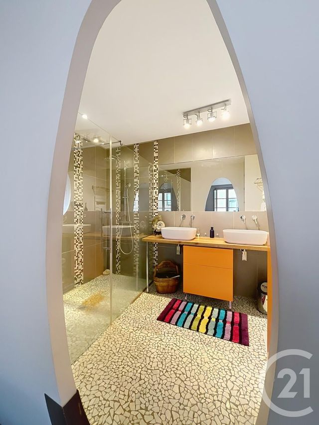 Maison à vendre - 6 pièces - 235 m2 - Riom - 63 - AUVERGNE