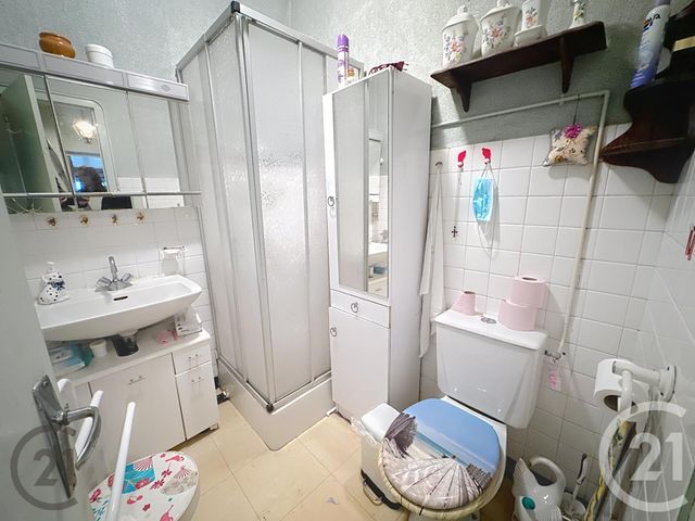 Maison à vendre - 11 pièces - 150,01 m2 - St Bonnet Pres Riom - 63 - AUVERGNE