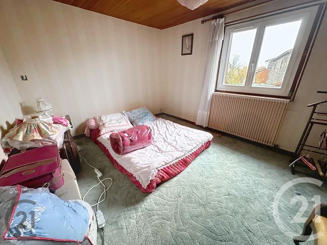 Maison à vendre - 11 pièces - 150,01 m2 - St Bonnet Pres Riom - 63 - AUVERGNE