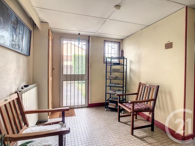 Maison à vendre - 10 pièces - 250 m2 - Menetrol - 63 - AUVERGNE