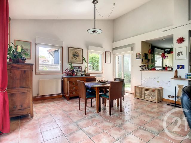 Maison à vendre - 10 pièces - 250 m2 - Menetrol - 63 - AUVERGNE