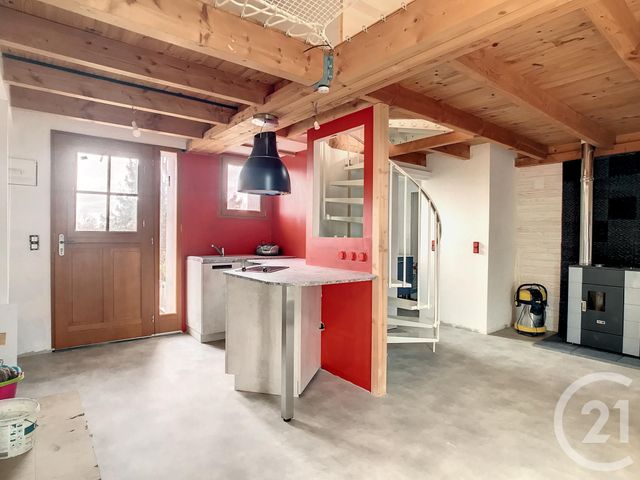 Maison à vendre - 10 pièces - 250 m2 - Menetrol - 63 - AUVERGNE