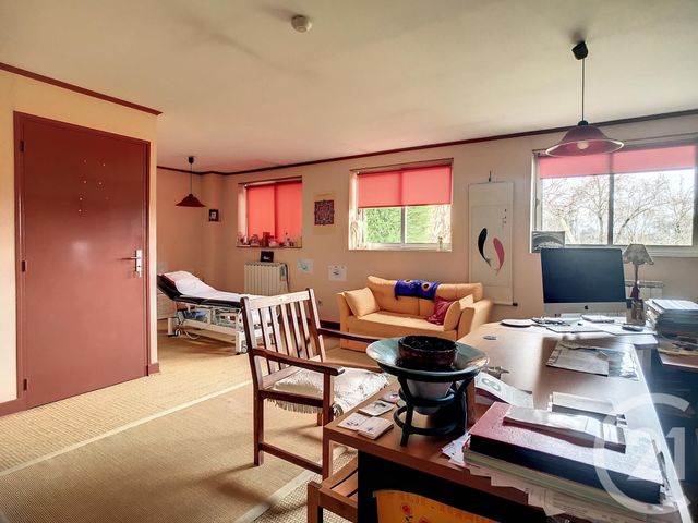 Maison à vendre - 10 pièces - 250 m2 - Menetrol - 63 - AUVERGNE