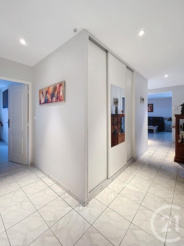 Maison à vendre - 5 pièces - 155 m2 - Beauregard Vendon - 63 - AUVERGNE