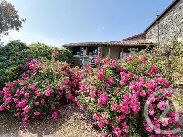 Maison à vendre - 5 pièces - 94,84 m2 - Menetrol - 63 - AUVERGNE