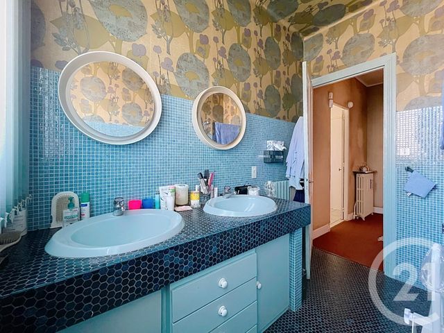 Maison &agrave; vendre - 8 pi&egrave;ces - 245 m2 - Riom - 63 - AUVERGNE