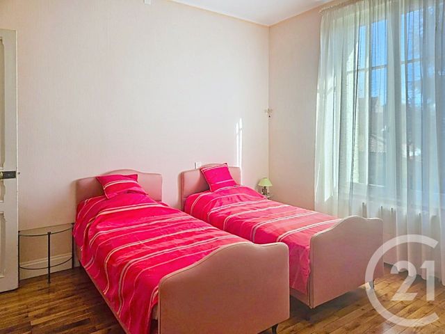 Maison &agrave; vendre - 8 pi&egrave;ces - 245 m2 - Riom - 63 - AUVERGNE