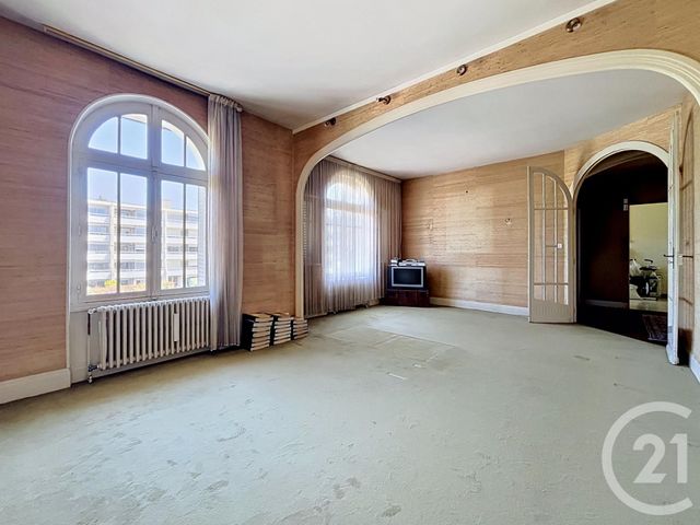 Maison &agrave; vendre - 8 pi&egrave;ces - 245 m2 - Riom - 63 - AUVERGNE