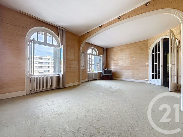 Maison &agrave; vendre - 8 pi&egrave;ces - 245 m2 - Riom - 63 - AUVERGNE