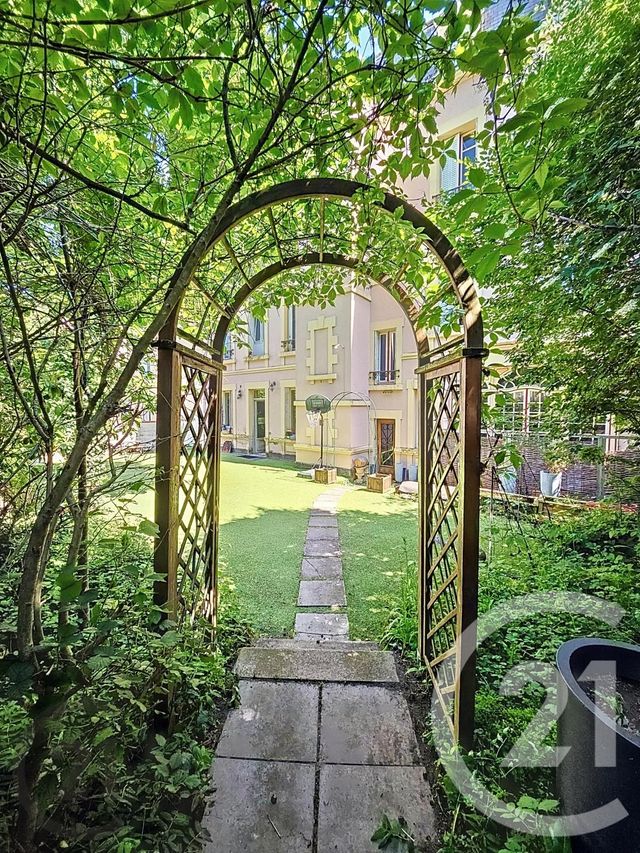 Maison à vendre - 22 pièces - 609,54 m2 - Chatel Guyon - 63 - AUVERGNE