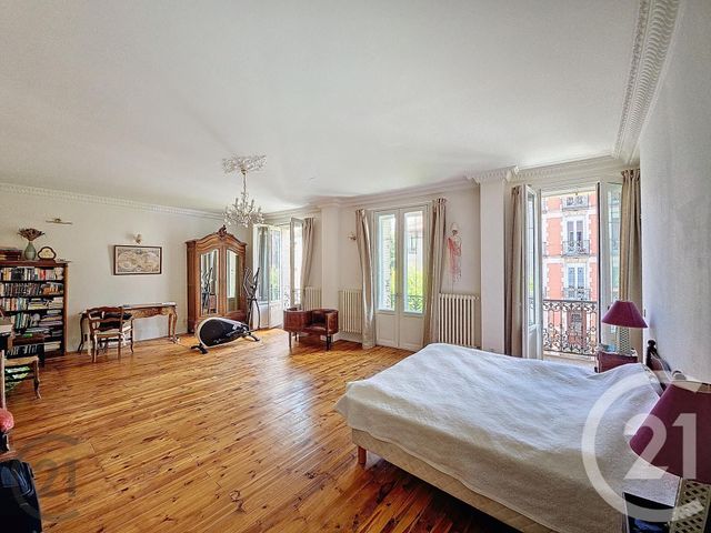 Maison à vendre - 22 pièces - 609,54 m2 - Chatel Guyon - 63 - AUVERGNE