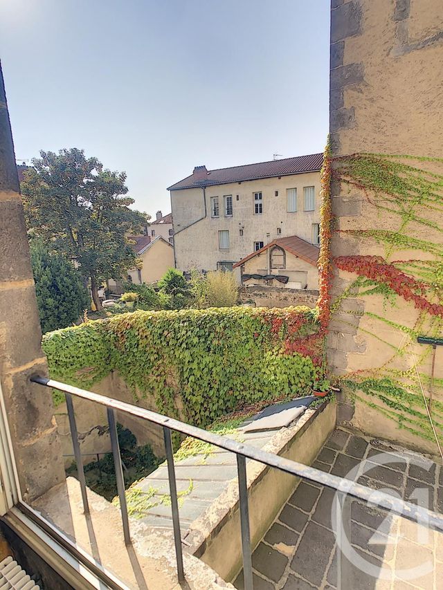 Appartement F3 à vendre - 3 pièces - 83,80 m2 - Riom - 63 - AUVERGNE
