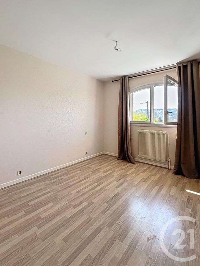 Maison à vendre - 5 pièces - 161,26 m2 - Riom - 63 - AUVERGNE