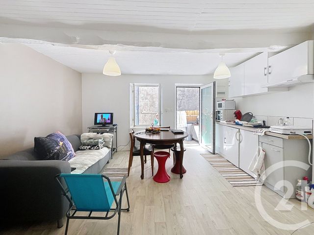 Immeuble &agrave; vendre - 140 m2 - St Bonnet Pres Riom - 63 - AUVERGNE