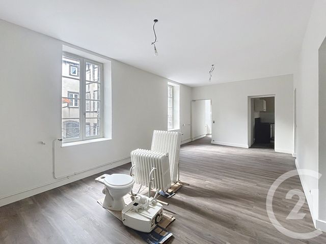 Appartement F3 &agrave; louer - 3 pi&egrave;ces - 63,73 m2 - Riom - 63 - AUVERGNE