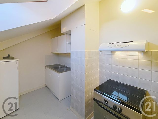 Appartement F3 à louer - 3 pièces - 39,79 m2 - Aigueperse - 63 - AUVERGNE