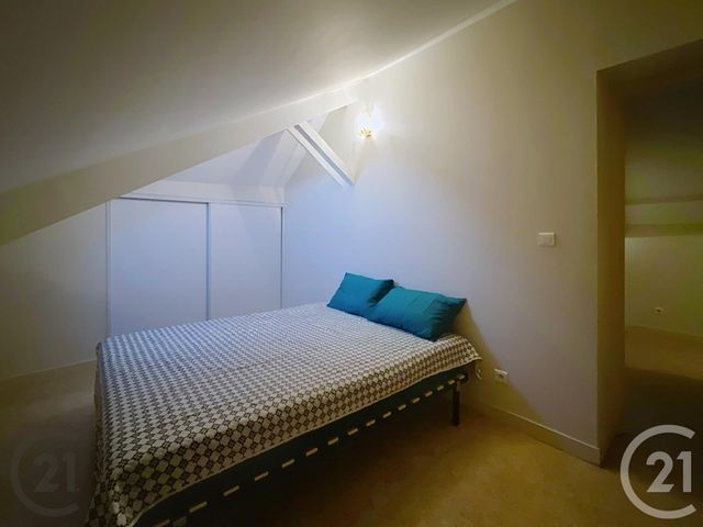 Appartement F3 à louer - 3 pièces - 39,79 m2 - Aigueperse - 63 - AUVERGNE