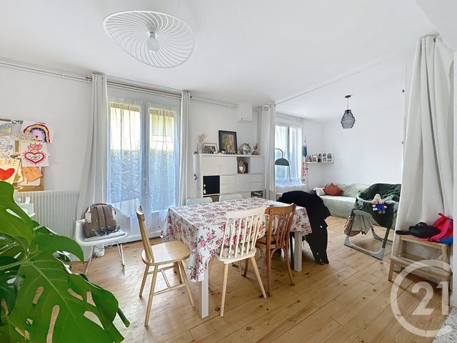 Maison &agrave; vendre - 5 pi&egrave;ces - 74,31 m2 - Riom - 63 - AUVERGNE